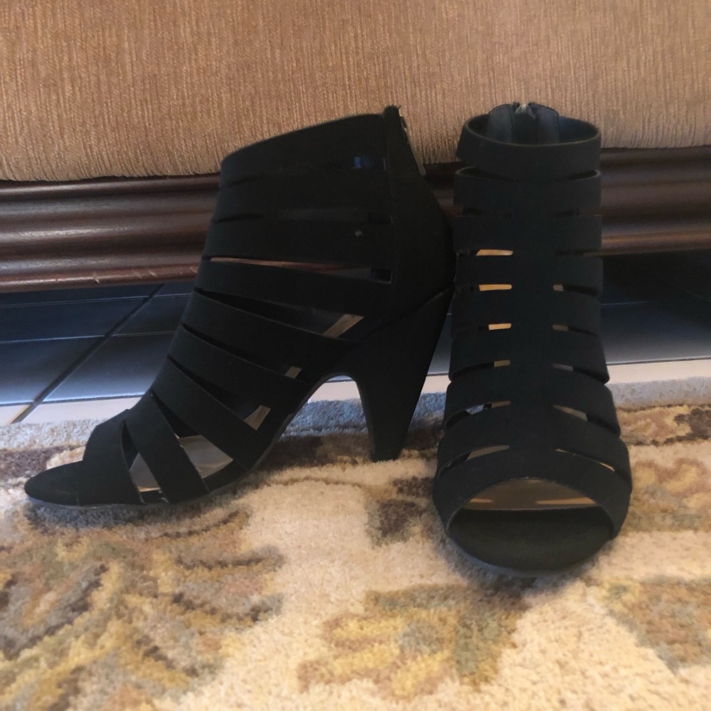 Bamboo black strappy heels